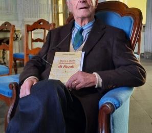 Nel saggio di Gianotti il senso di comunit&agrave; di Rivoli, la "citt&agrave; infinita"