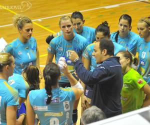 VOLLEY - Pazzesco 2-3, prima sconfitta per Giaveno