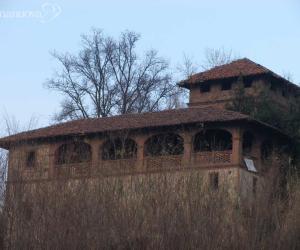 Cascina Rifoglietto cade a pezzi
