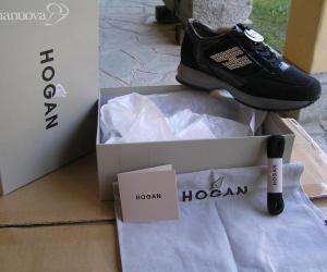 Scarpe griffate, ma false: sequestrate 1900 paia di Hogan