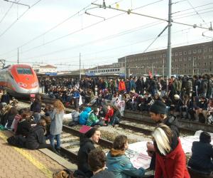 Corteo di studenti No Tav, in 200 a Torino