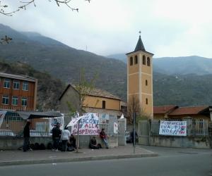 Volantini No Tav a scuola: due studenti sospesi per un giorno