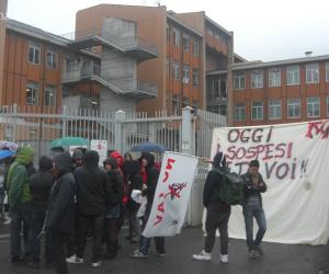 I prof si ribellano, salta l'incontro con Virano all'Itis Ferrari