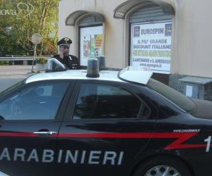 Rapina-lampo all'ora di chiusura del supermercato