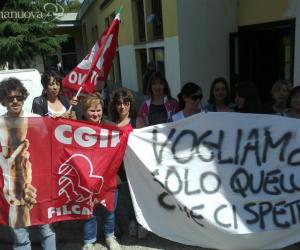 Le addette alle pulizie chiedono maggiori tutele