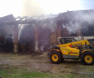 Incendio in un fienile in regione Duis