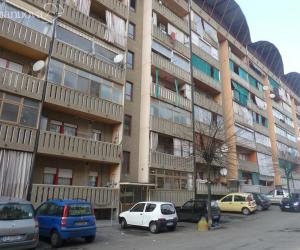 Due alloggi contro l'emergenza abitativa