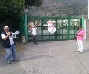 200 No Tav in presidio davanti alla ditta Lazzaro