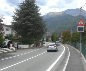 Passeggia lungo l'ex statale 24: anziano travolto e ucciso