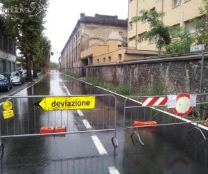 Via Traforo chiusa, ma il parcheggio si pagherà ancora