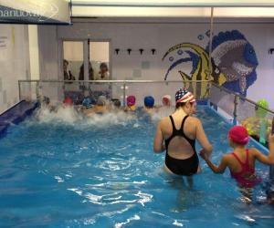 Insieme in acqua: alla Bonadies nuotano anche i disabili