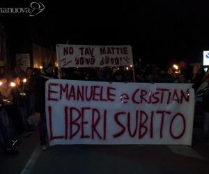 I No Tav tagliano le reti del cantiere: due arresti