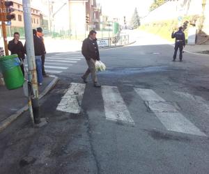 Schianto all'incrocio, muore un 22enne