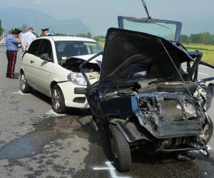 Muore nel frontale sulla statale