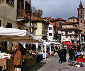 Il mercatino nell'occhio del ciclone