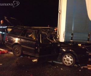Frejus: auto sotto il tir, muore 29enne romena