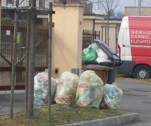 Manca la benzina, stop alla raccolta rifiuti