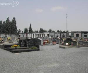 Loculi 'prefabbricati' al cimitero per evitare emergenze