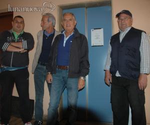 Ascensore fermo: sette piani a piedi