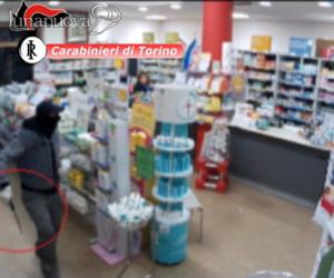 Rapina con machete: presi i giardinieri