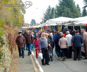 Scippatori inseguiti al Mercatone