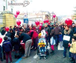In mille in marcia per il punto nascite