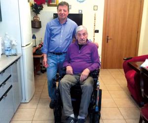 Porta il disabile in questura, ma scatta la multa all'auto nella Ztl