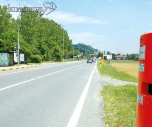 Moto contro auto: nel tamponamento muore una 42enne