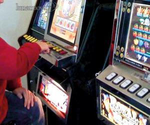 Raid di truffe ai videopoker dei bar