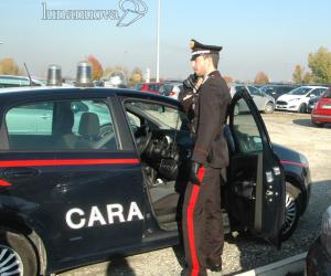 Era ai domiciliari, ma continuava a spacciare