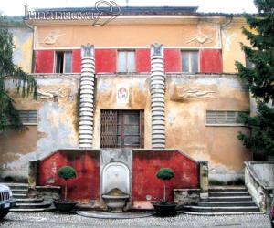 Asfalto invece del Teatro Civico