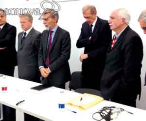 Al tavolo, ma solo per parlare di "opzione zero"