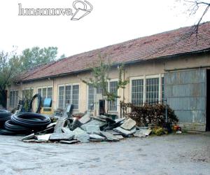 Cercasi acquirenti per i vecchi capannoni dell'Isolabella