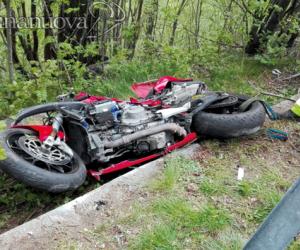 Bar Cenisio: moto nella scarpata, grave centauro francese