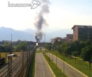 Fiamme lungo i binari: Torino-Modane bloccata per due ore