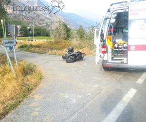 Susa, statale 25: tampona l'auto e muore in moto