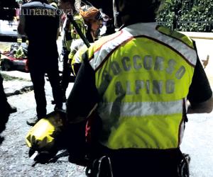 Caprie, resta incagliato nel Sessi: salvato
