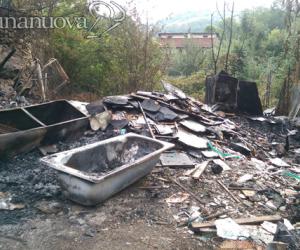 Susa: in fiamme la discarica abusiva, è mistero