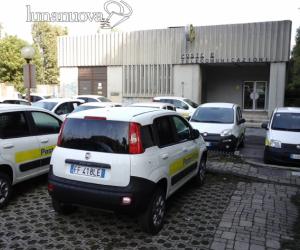 Avigliana, parcheggio tutto occupato dalle auto delle Poste