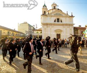 Orbassano, bersaglieri da tutto il Piemonte per il compleanno della sezione