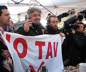Flash mob M5S a Susa: domenica nell'arena romana arriva Beppe Grillo