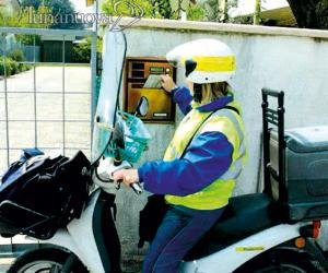 Poste, recapito a giorni alterni: la battaglia continua