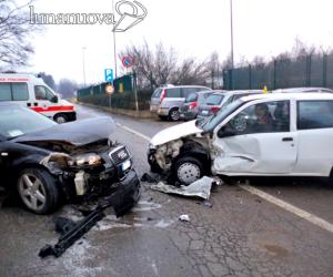 Orbassano, carambola tra auto a due passi dal San Luigi