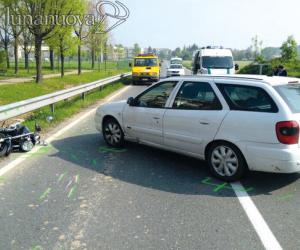 Rivoli, ennesima carambola su corso Levi: grave motociclista di Giaveno
