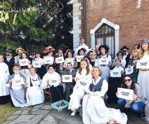 Collegno, bagno di folla per le "Invasioni digitali" al Villaggio Leumann