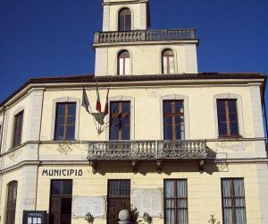 Condove: «Nessun locale e suolo pubblico per razzisti e xenofobi»