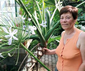 Botanica: la signora delle piante assiste il Giardino Rea 
