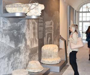 Susa: il castello apre all'archeologia, per tre mesi ospiterà anche il lupo