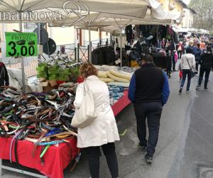 Giaveno: nuova fiera, ma i "mercandin" sono scontenti