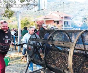 Villardora: castagne al vento, ma la Fiera d'Autunno vince la sfida